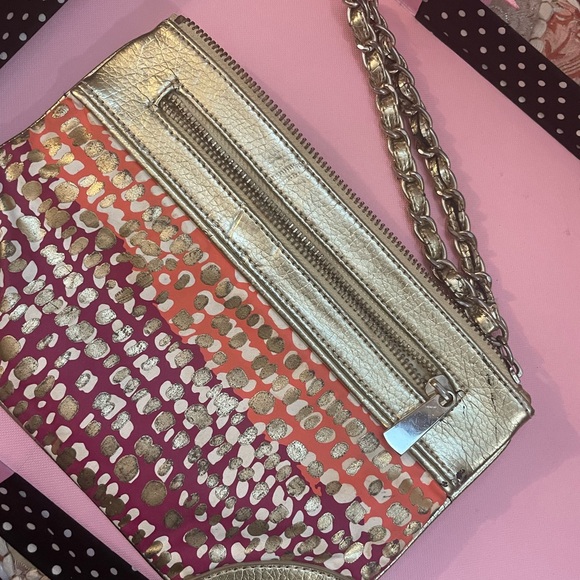 EXPRESS Colorful Clutch Gold with multicolor back zipper satin lining 6X9 - Picture 10 of 10